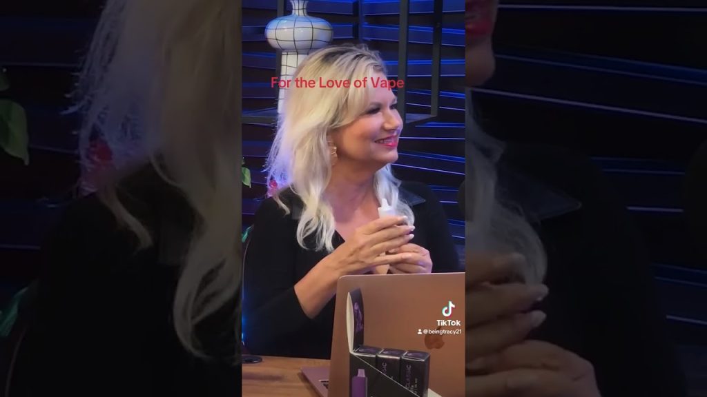When a Non-Smoker Attempts to Vape #vaporwave #vapefriends #podcast #millionaire #millionairemindset
